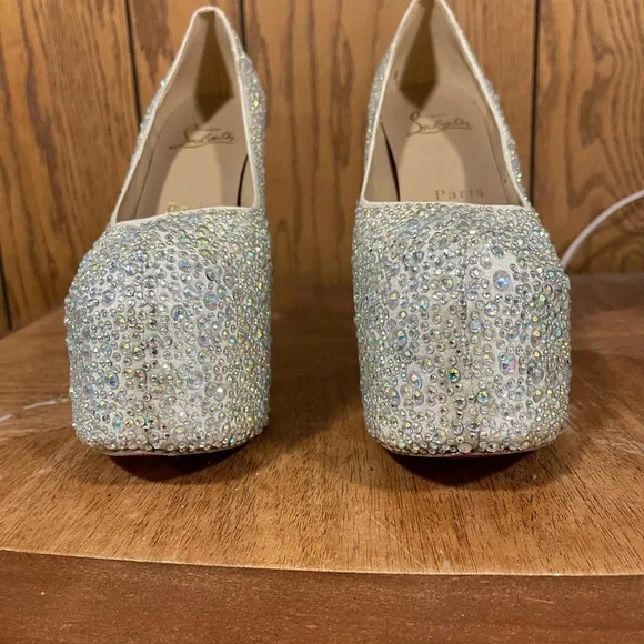 Christian Louboutin Embellished Daffodil Pumps Made in Italy-Size 39 ... - Picture 6 of 15